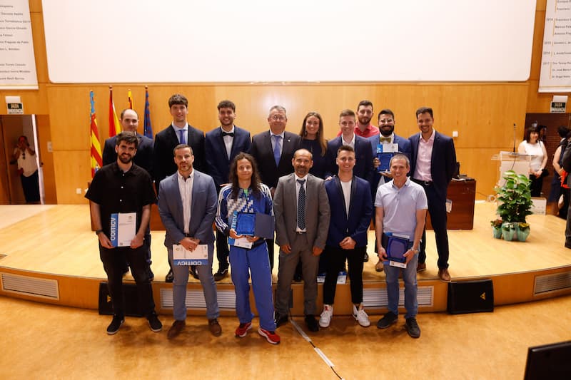 El decano Ricardo R. Jorge participa en la graduación de la Escuela Politécnica Superior de Ingeniería de la UMH